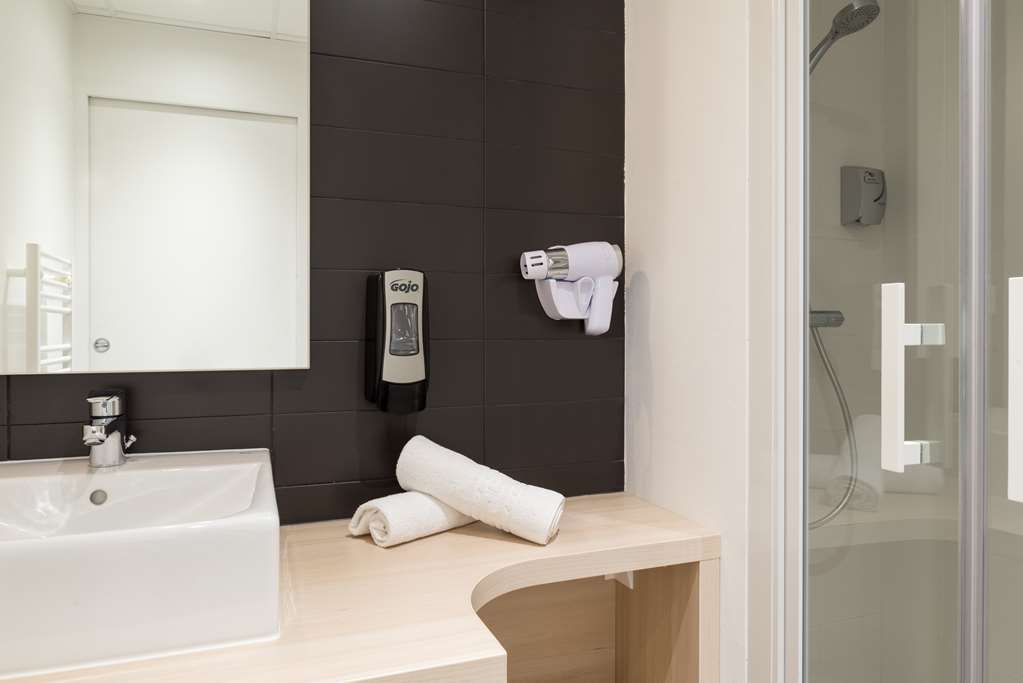 Parc Hotel Pompadour Arnac-Pompadour Servis gambar
